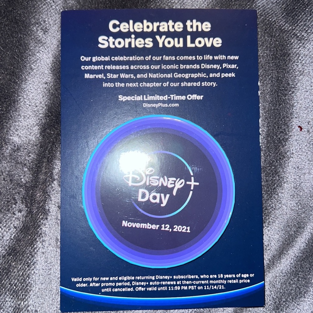 🆕Disney+ Day Button - Picture 3 of 7